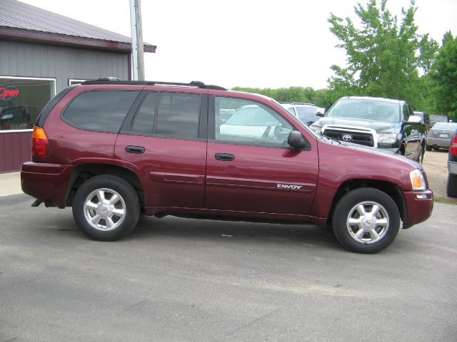 2004 GMC Envoy 4x4 Crew Cab LE