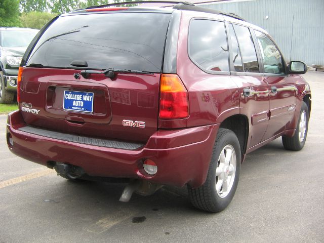 2004 GMC Envoy 4x4 Crew Cab LE