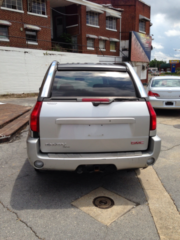 2004 GMC Envoy 4 Dr 2.5 Sedan