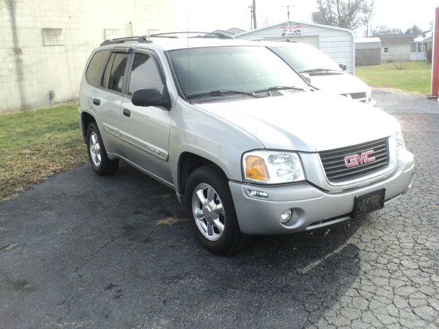 2004 GMC Envoy 4x4 Crew Cab LE