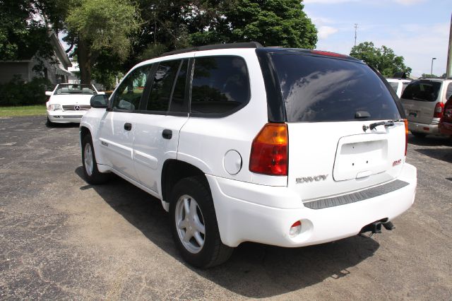 2004 GMC Envoy 4x4 Crew Cab LE