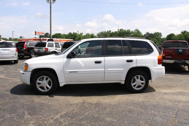 2004 GMC Envoy 4x4 Crew Cab LE