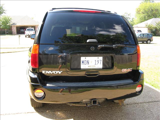 2004 GMC Envoy S V6 Auto 4WD