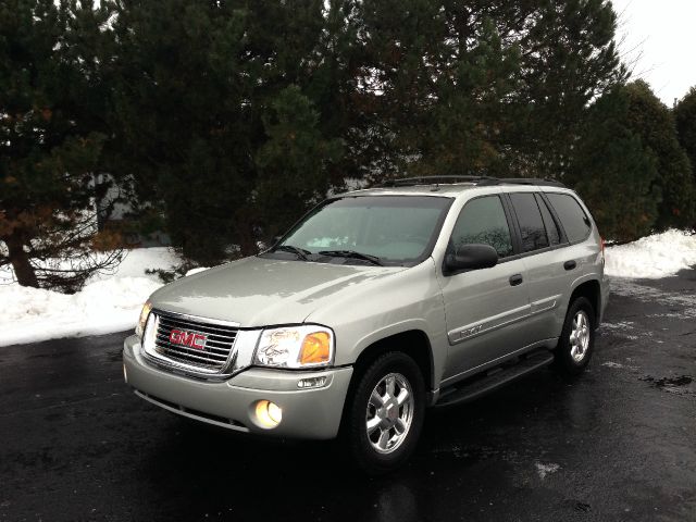 2004 GMC Envoy 4x4 Crew Cab LE