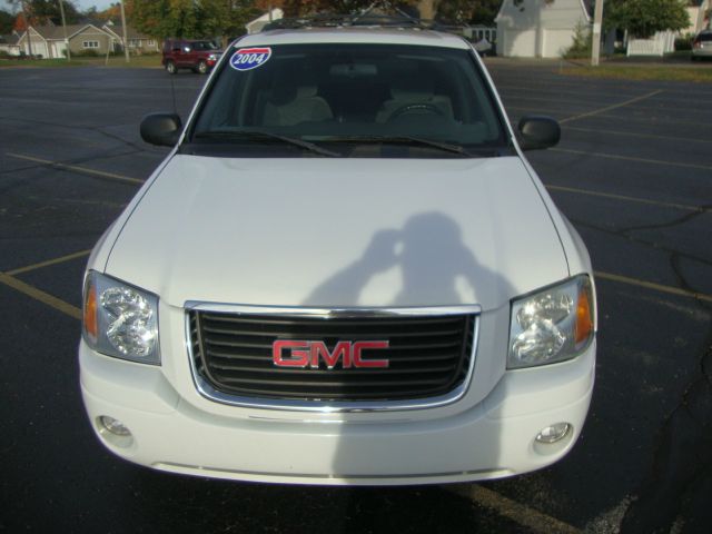 2004 GMC Envoy 4x4 Crew Cab LE