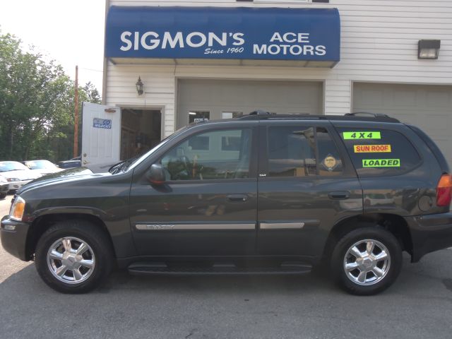 2004 GMC Envoy Wagon SE