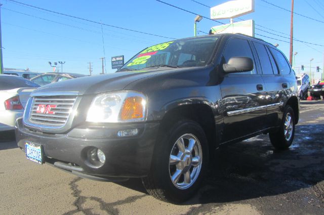 2004 GMC Envoy Wagon SE