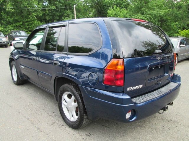 2004 GMC Envoy 4x4 Crew Cab LE