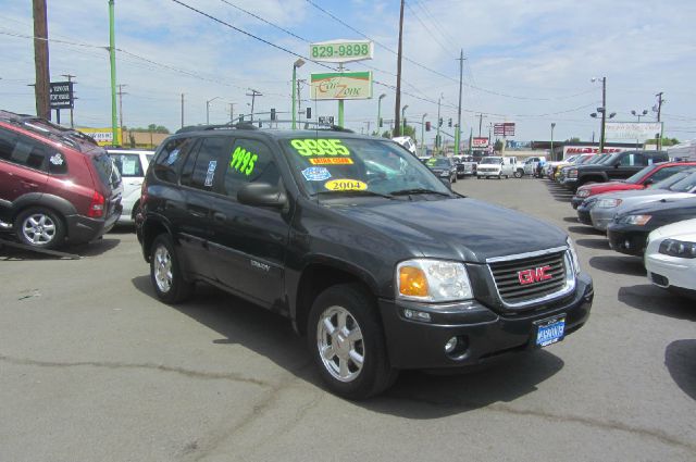 2004 GMC Envoy 4x4 Crew Cab LE