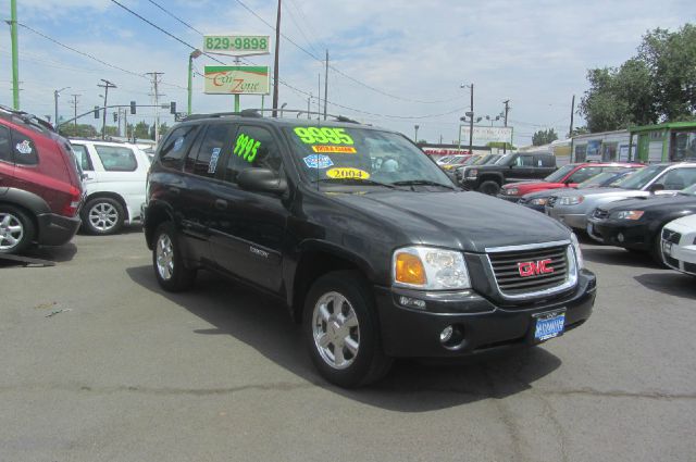 2004 GMC Envoy 4x4 Crew Cab LE