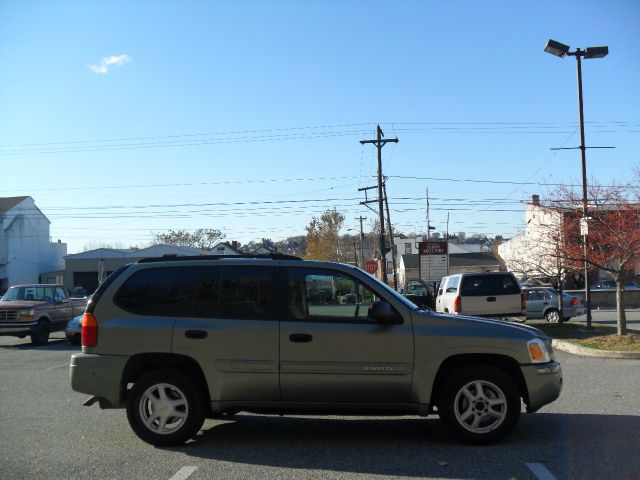 2004 GMC Envoy 4x4 Crew Cab LE