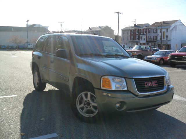 2004 GMC Envoy 4x4 Crew Cab LE