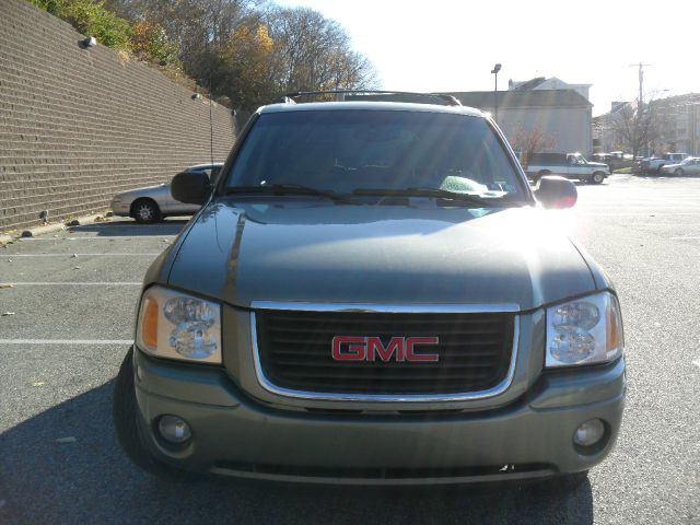 2004 GMC Envoy 4x4 Crew Cab LE