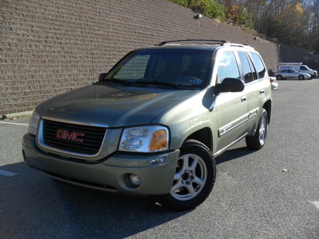 2004 GMC Envoy 4x4 Crew Cab LE