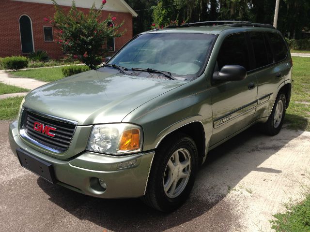 2004 GMC Envoy 4x4 Crew Cab LE