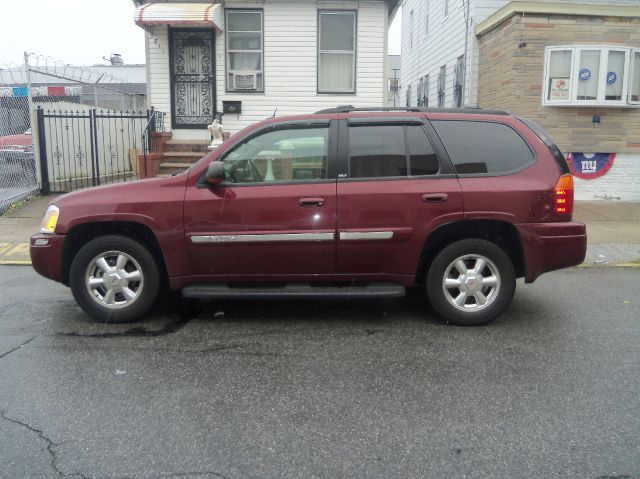 2004 GMC Envoy Wagon SE