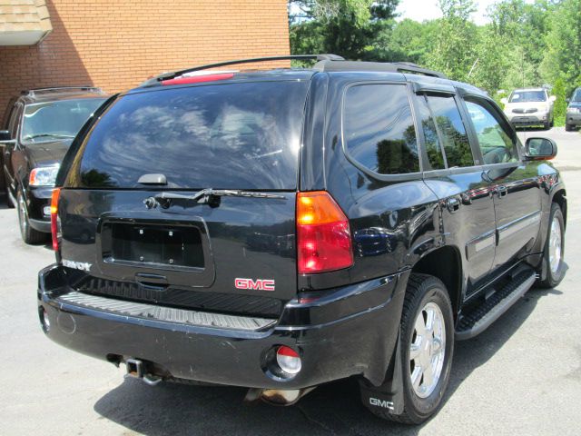 2004 GMC Envoy Wagon SE