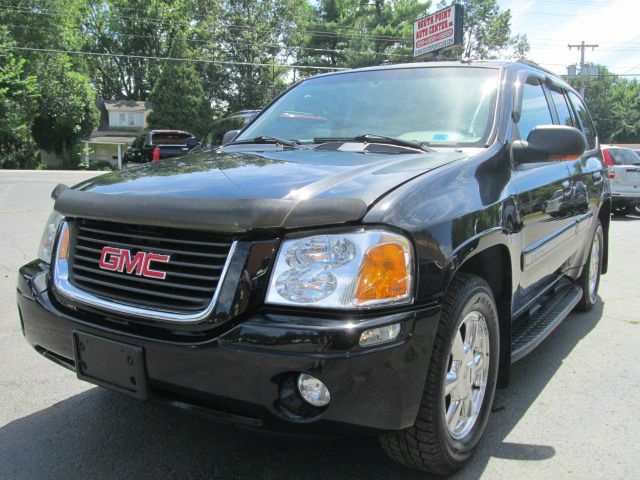 2004 GMC Envoy Wagon SE