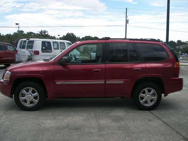 2004 GMC Envoy Wagon SE