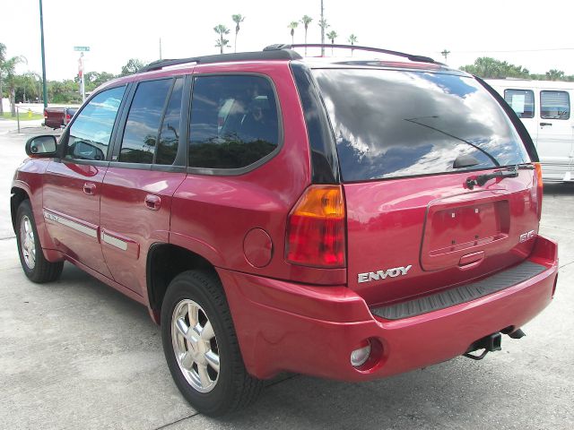 2004 GMC Envoy Wagon SE