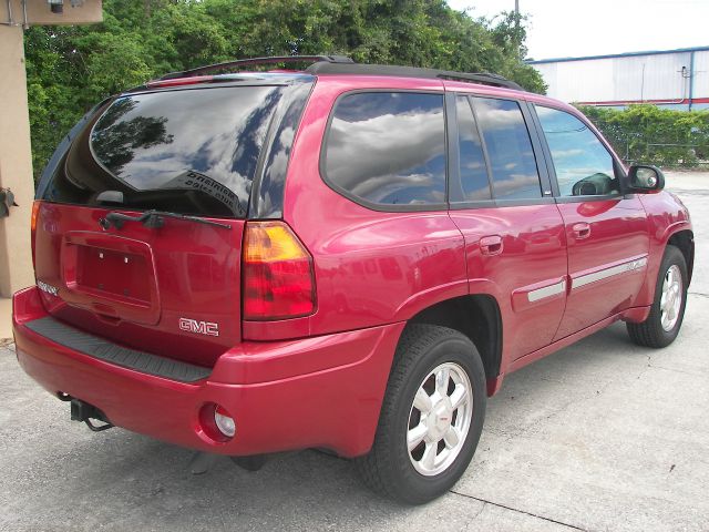 2004 GMC Envoy Wagon SE