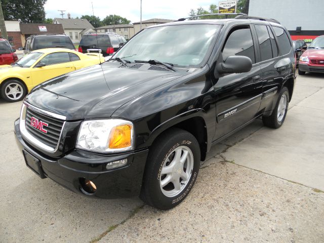 2004 GMC Envoy 4x4 Crew Cab LE