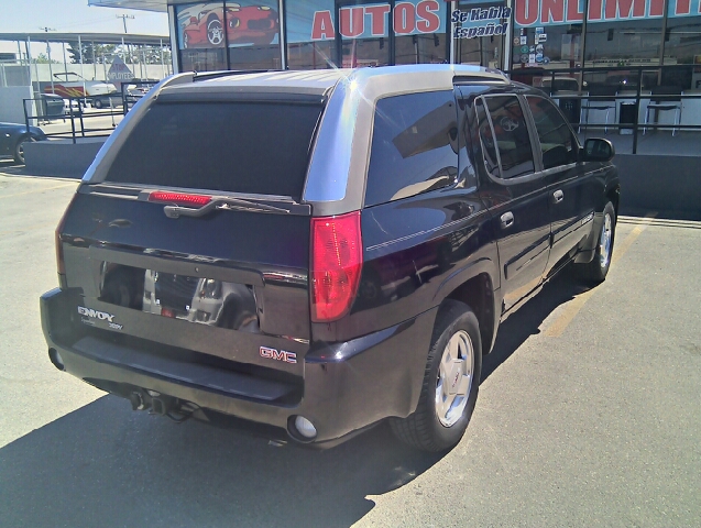 2004 GMC Envoy 4x4 Crew Cab LE