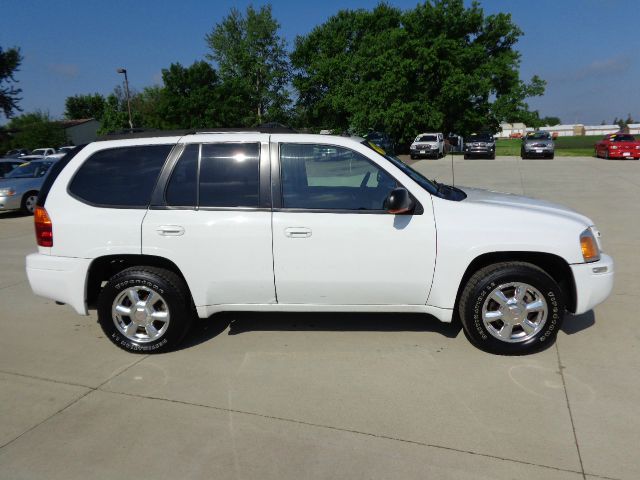 2004 GMC Envoy Wagon SE