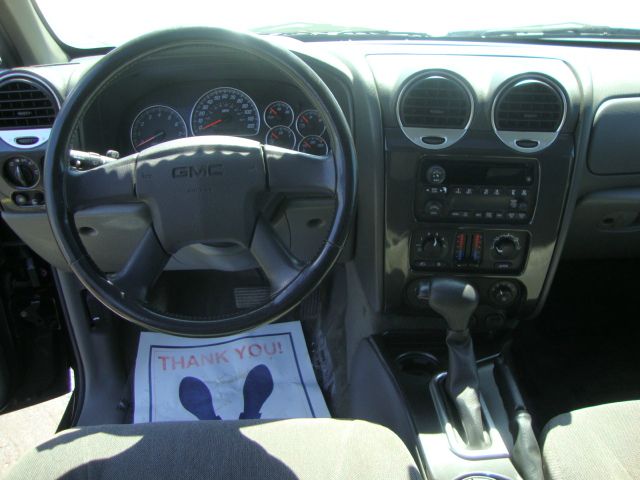 2004 GMC Envoy 4x4 Crew Cab LE