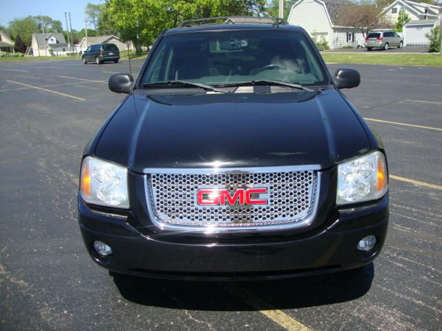 2004 GMC Envoy 4x4 Crew Cab LE