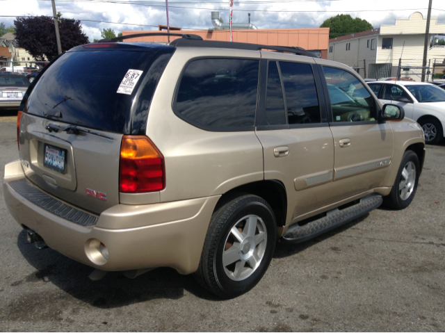 2004 GMC Envoy Wagon SE