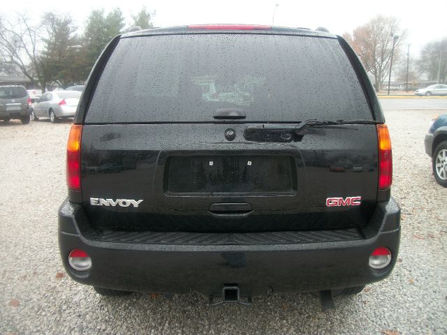 2004 GMC Envoy Wagon SE