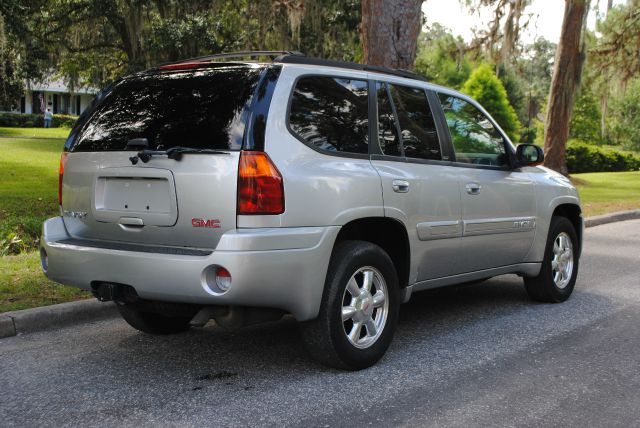 2004 GMC Envoy Wagon SE