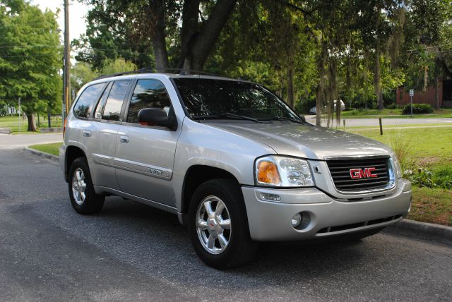 2004 GMC Envoy Wagon SE