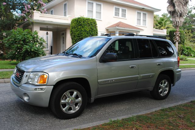 2004 GMC Envoy Wagon SE