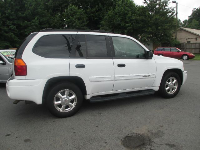 2005 GMC Envoy 4x4 Crew Cab LE