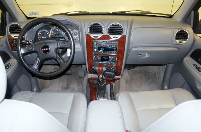 2005 GMC Envoy Super