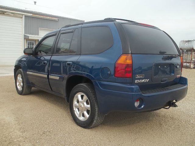 2005 GMC Envoy Wagon SE