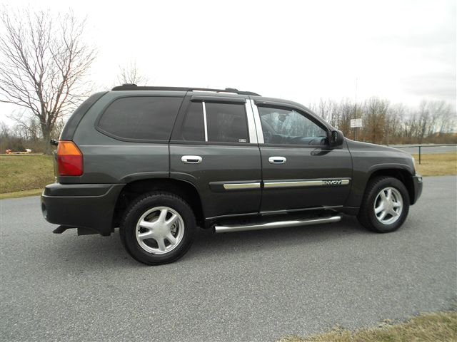 2005 GMC Envoy 4x4 Crew Cab LE