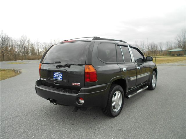 2005 GMC Envoy 4x4 Crew Cab LE