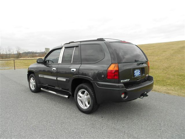 2005 GMC Envoy 4x4 Crew Cab LE