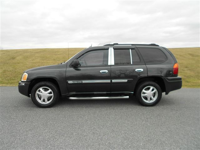 2005 GMC Envoy 4x4 Crew Cab LE