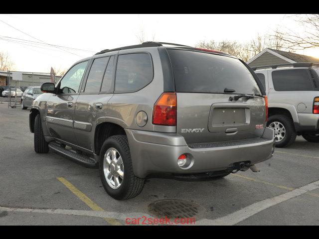 2005 GMC Envoy Wagon SE