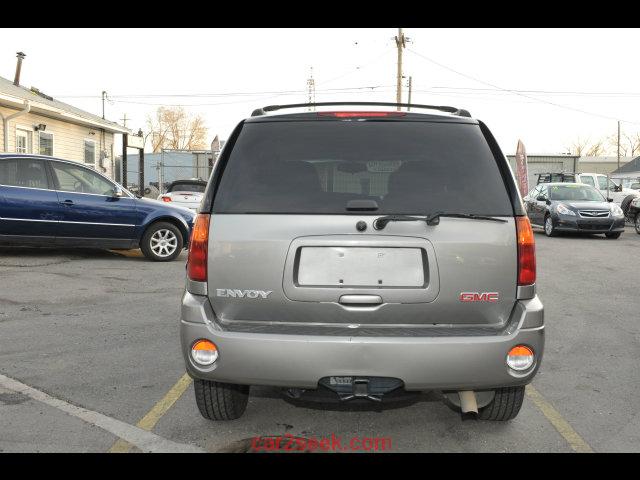 2005 GMC Envoy Wagon SE