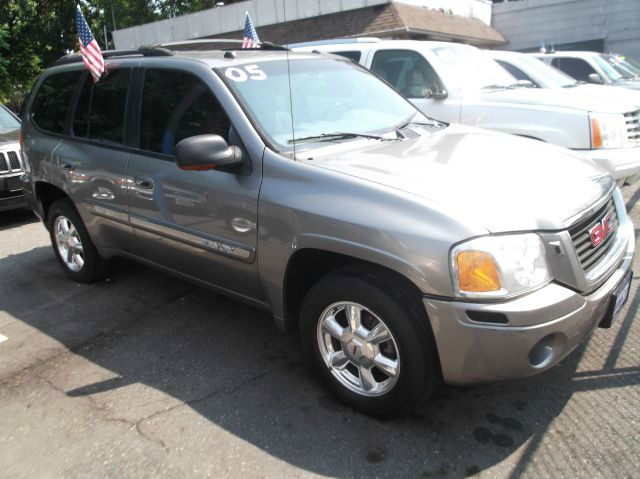 2005 GMC Envoy Wagon SE