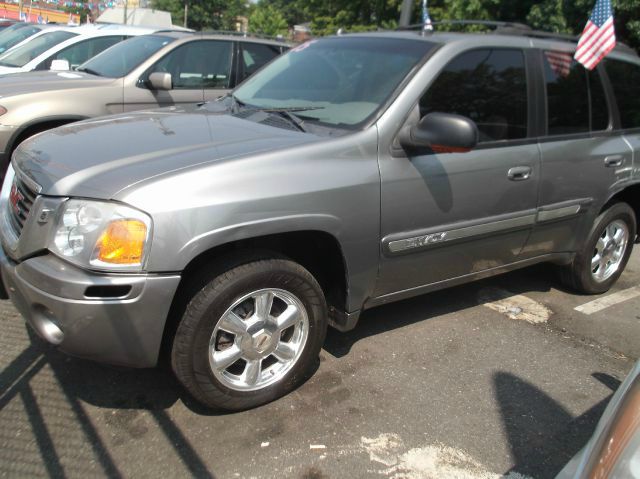 2005 GMC Envoy Wagon SE