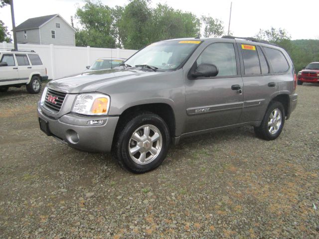 2005 GMC Envoy 4x4 Crew Cab LE