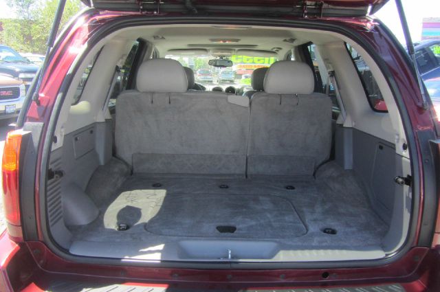 2005 GMC Envoy Wagon SE