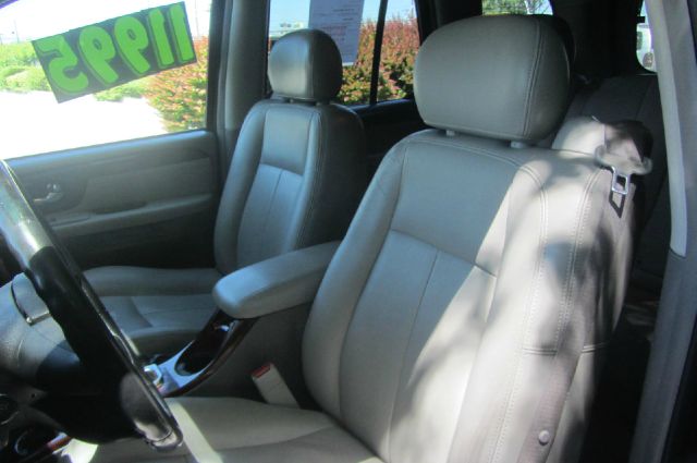 2005 GMC Envoy Wagon SE