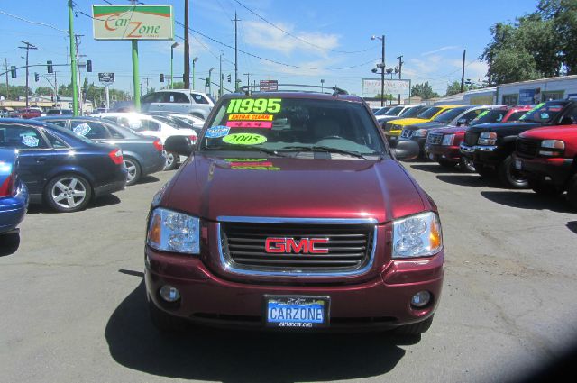 2005 GMC Envoy Wagon SE